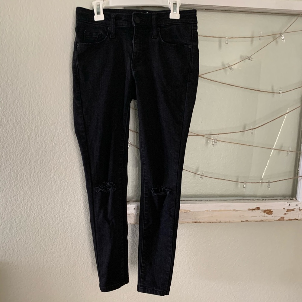 Black Ripped at the Knee Jeans